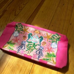 Estée Lauder Pink Tropical Cosmetic Bag with Glossy Finish